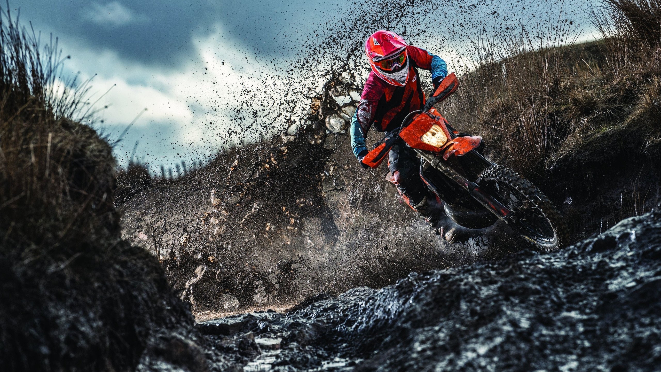 巅峰对决！新星闪耀扣篮大赛，创意与力量引爆全场